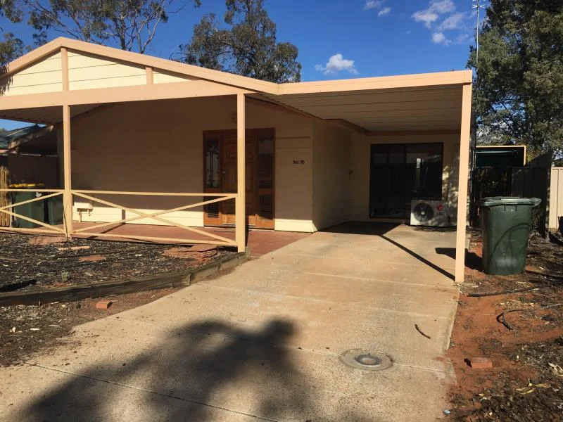 16 Kennebery Crescent, Roxby Downs SA 5725