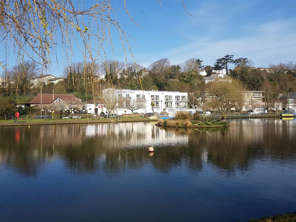 2 bed flat to rentTrenance Lane, Newquay TR7