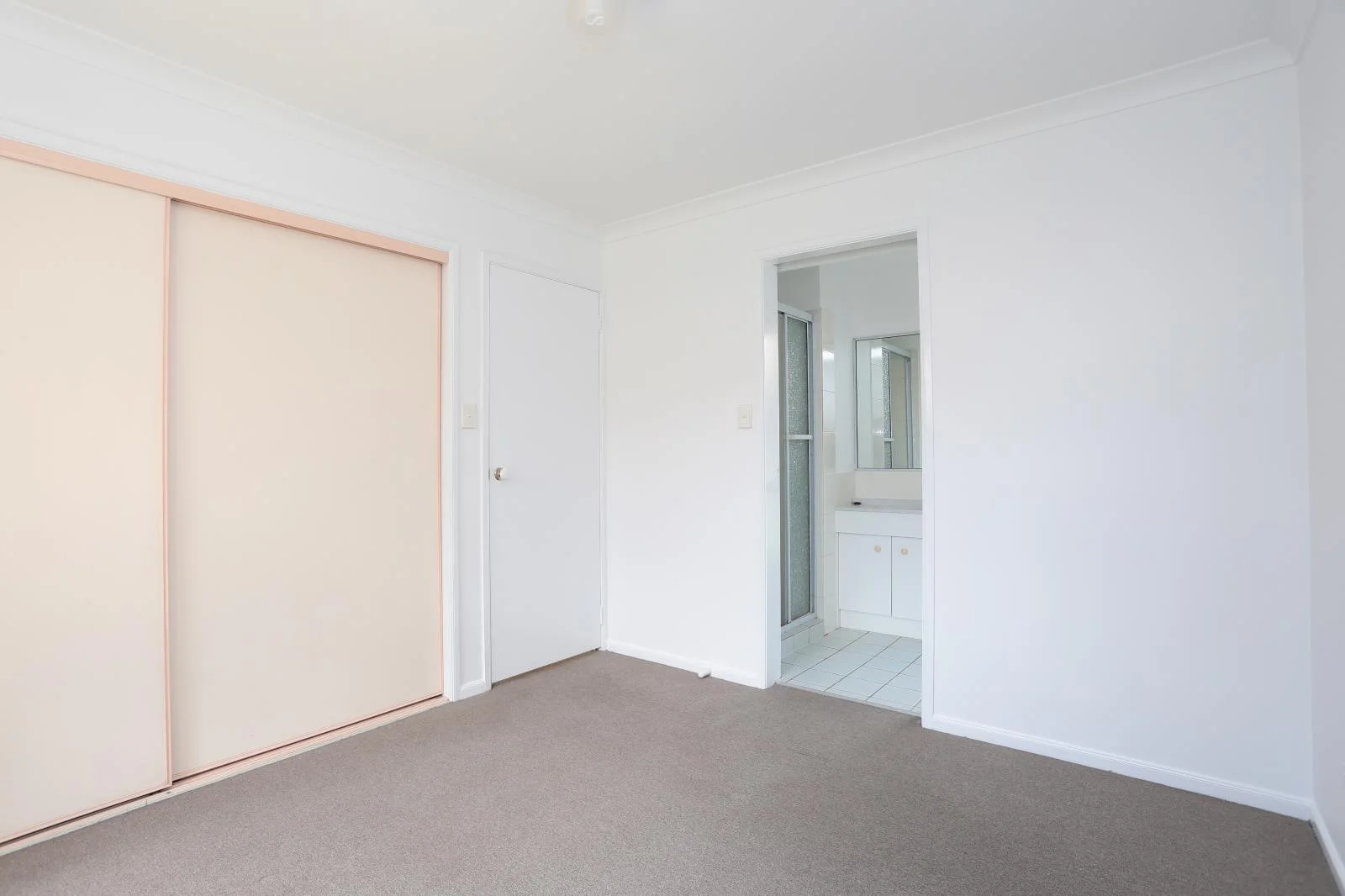 Additional image 3 of 8 Violet Place, Wavell Heights QLD 4012