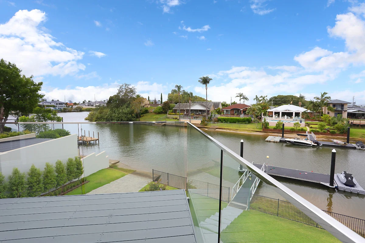 . Garden Grove, Carrara QLD 4211