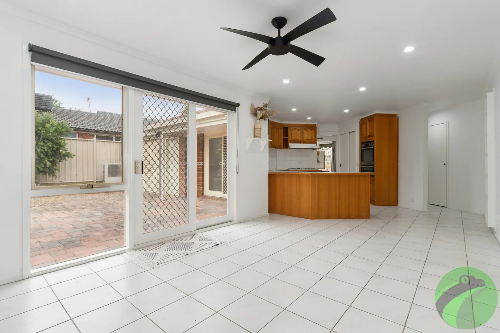 Additional image 4 of 92 Courtenay Avenue, Cranbourne North VIC 3977