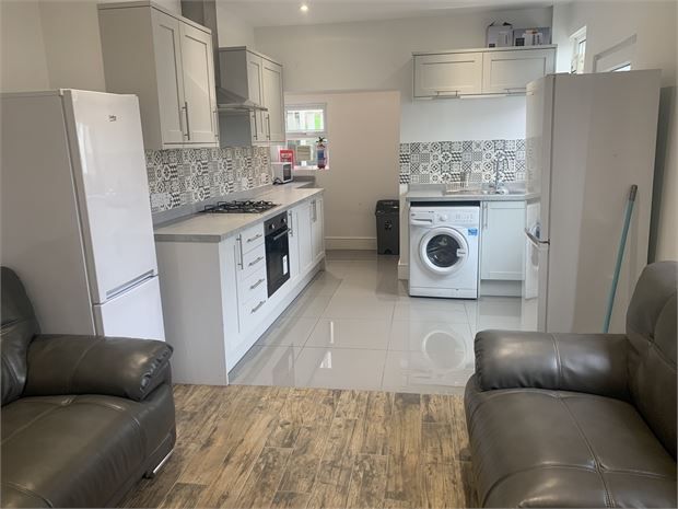 Additional image 3 of 5 bed shared accommodation to rentHawthorne Avenue, Uplands, Swansea SA2
