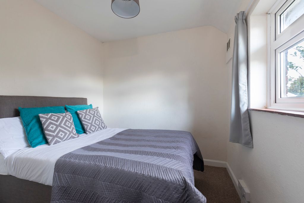 Additional image 9 of 4 bed semi-detached house to rentSt. Pauls Street South, Cheltenham GL50