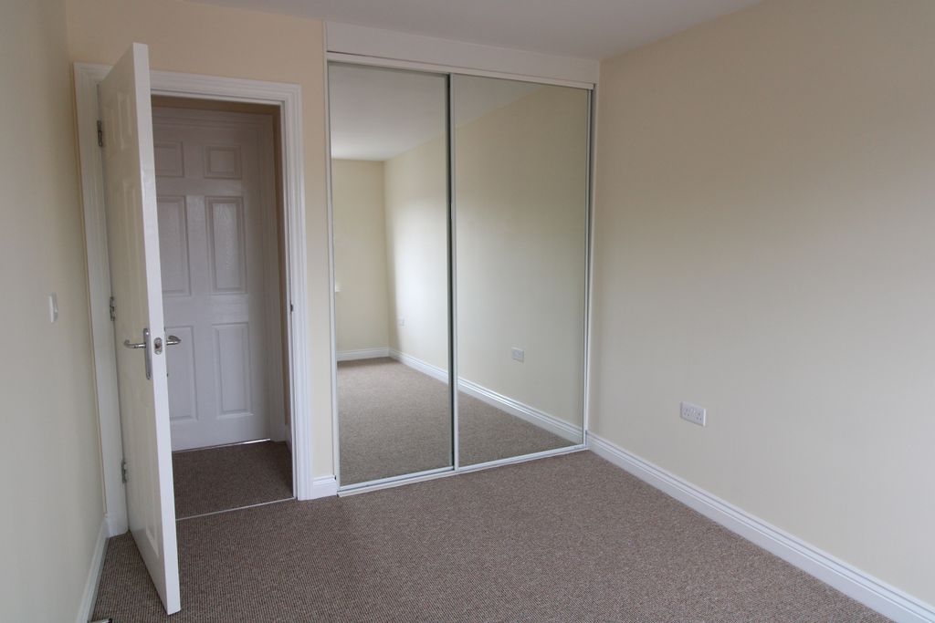 Additional image 12 of 3 bed property to rentChillingham Drove, Bridgwater TA6