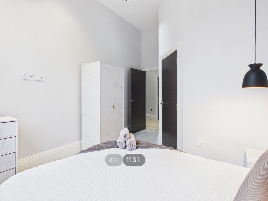 Additional image 18 of 2 bed flat to rentKings Buildings, South Church Side HU1
