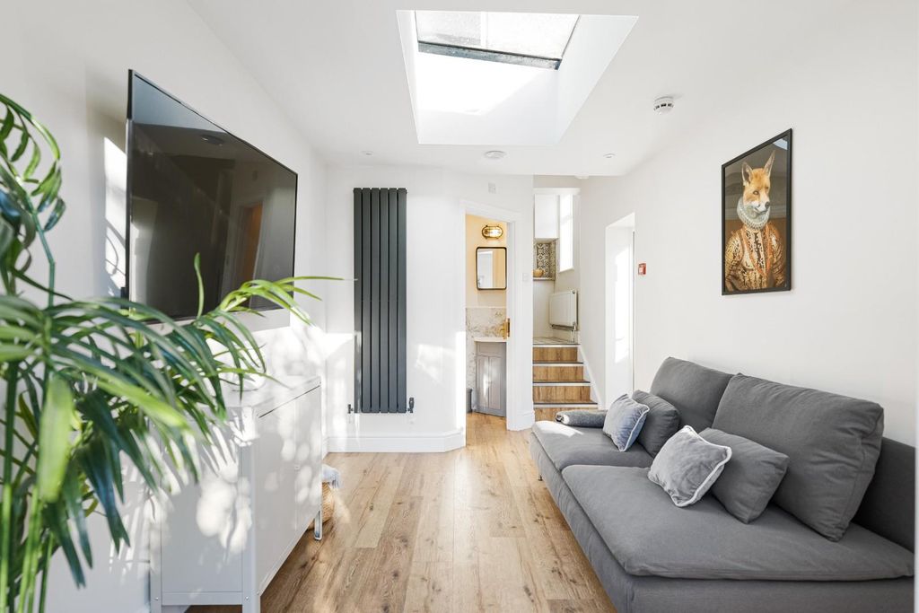Additional image 4 of 8 bed property to rentLodge Causeway, Bristol BS16