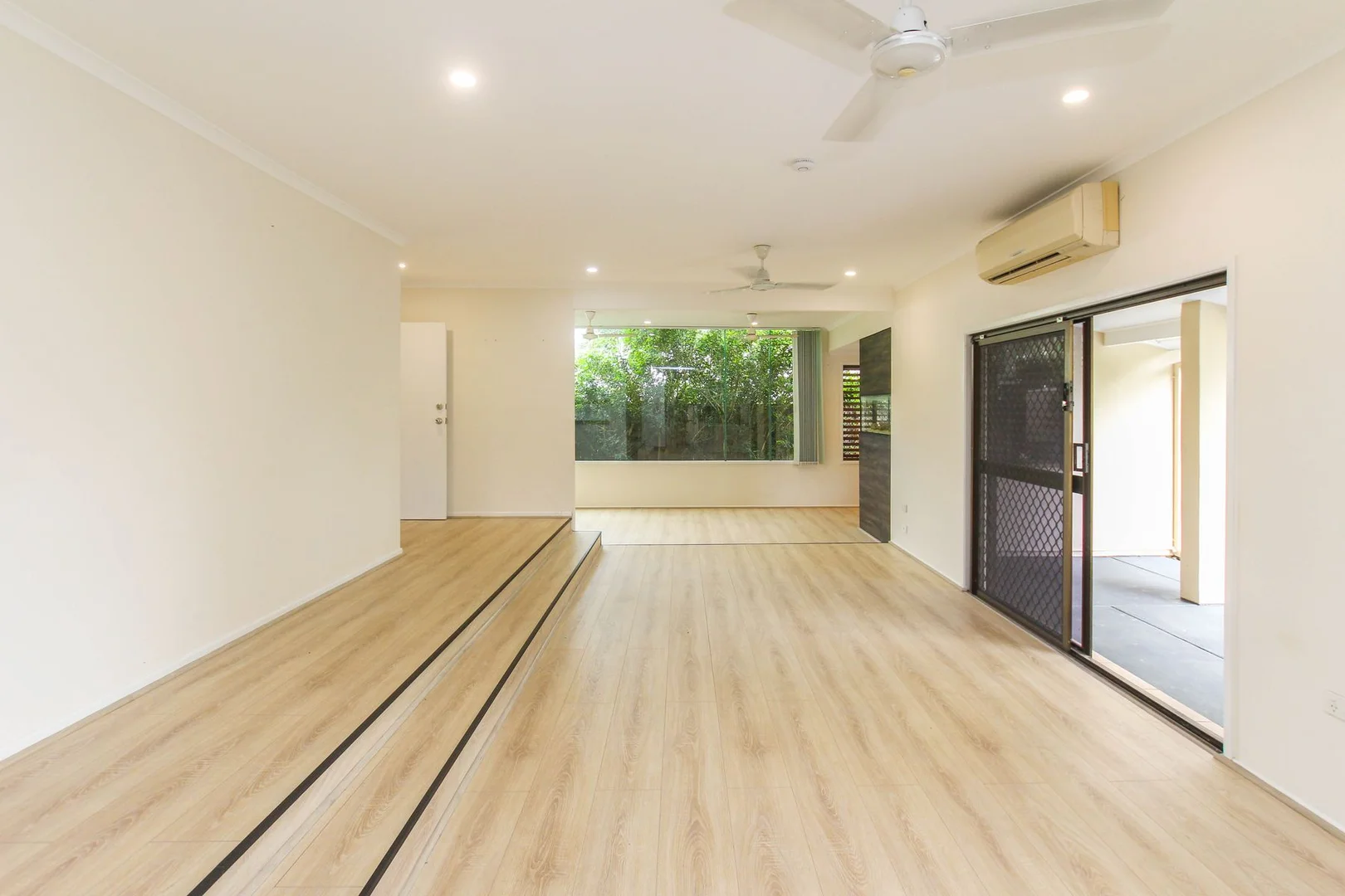 Additional image 4 of 2 Rogers Close, Whitfield QLD 4870