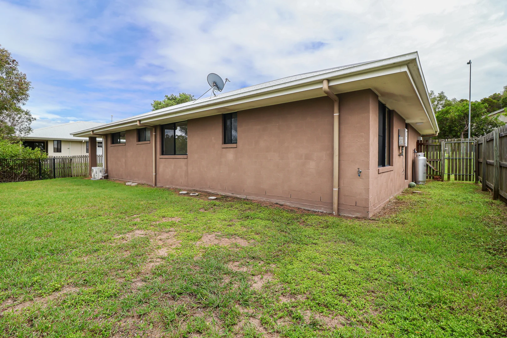 Additional image 11 of 22 Stoneybrook Drive, Glen Eden QLD 4680