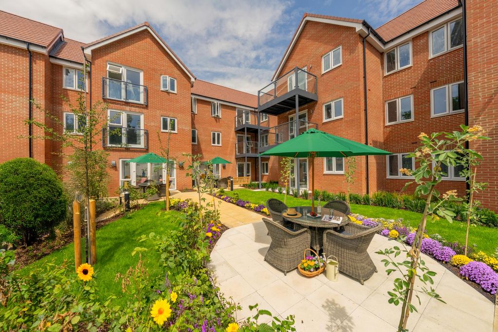 1 bed flat to rentDunton Green TN13 photo 5