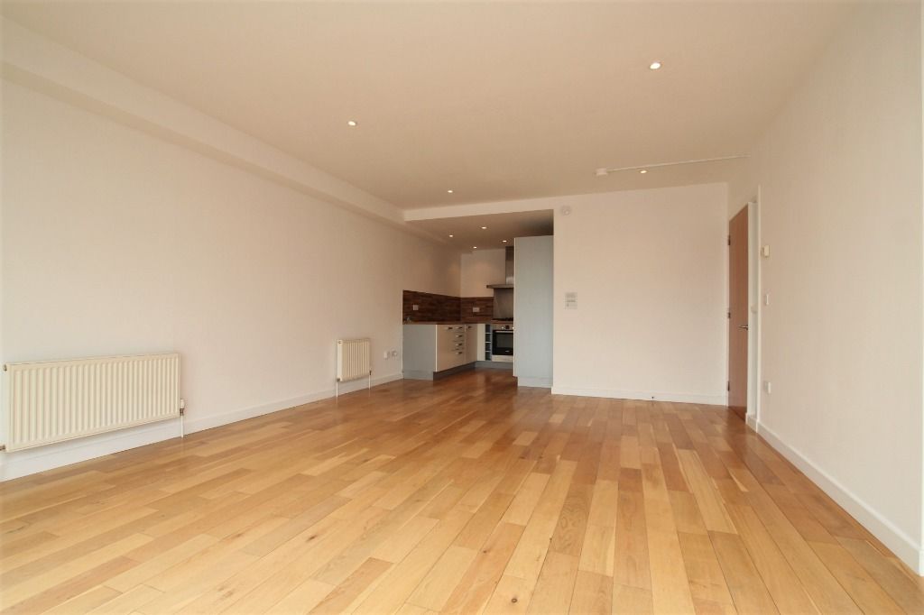 1 bed flat to rentMeadowside Quay Square, Glasgow Harbour, Glasgow G11 photo 3