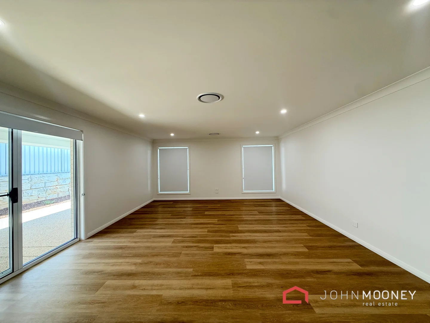 Additional image 3 of 90 Indigo Drive, Lloyd NSW 2650