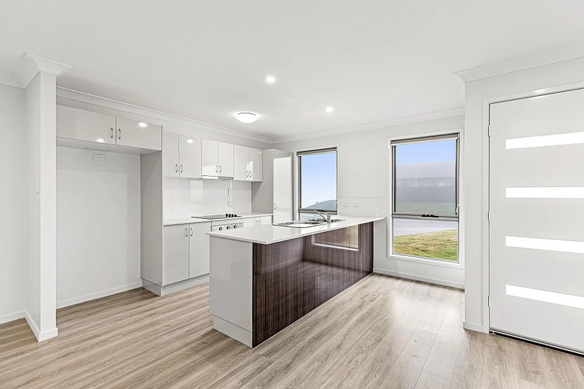 Additional image 3 of 1/12 Abbey Street, Cranley QLD 4350