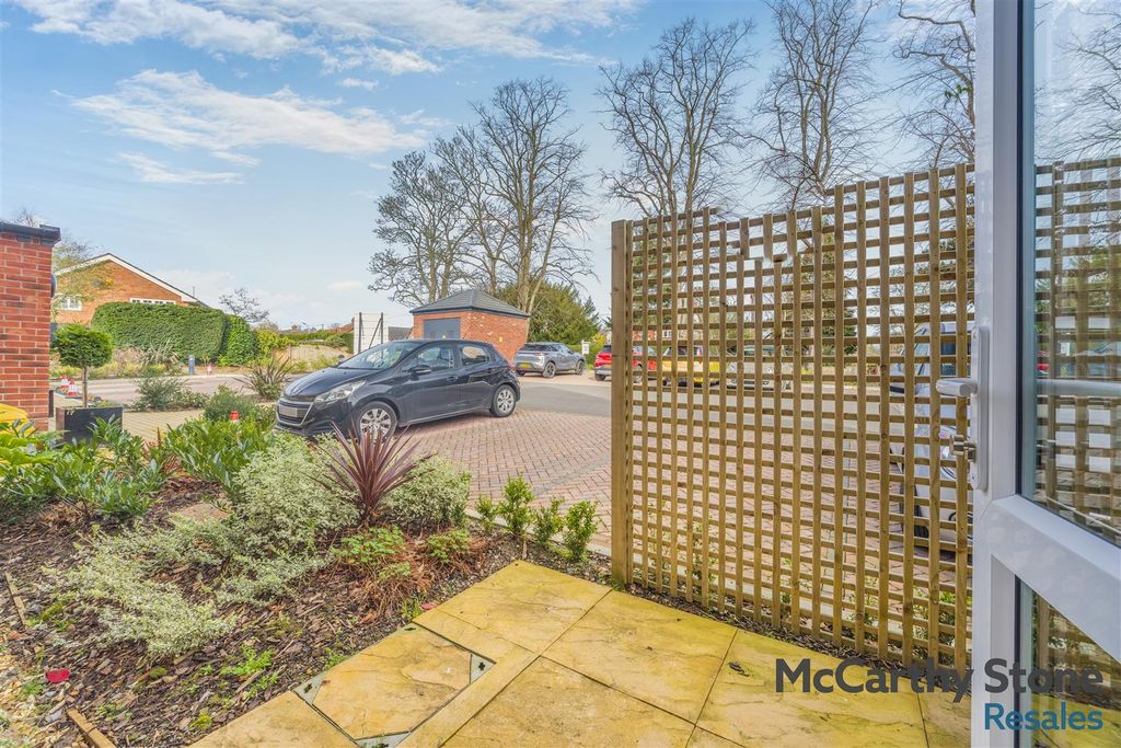 Additional image 4 of 1 bed flat for saleHooton Road, Willaston, Neston CH64