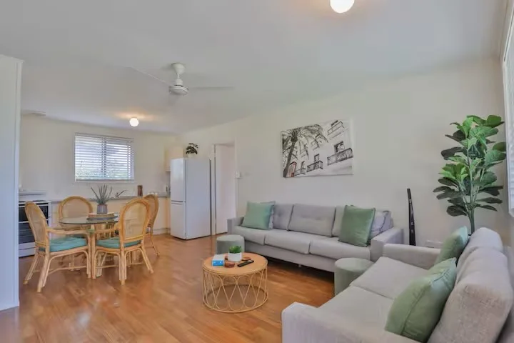 Additional image 4 of 2/7 See Crescent, Avenell Heights QLD 4670