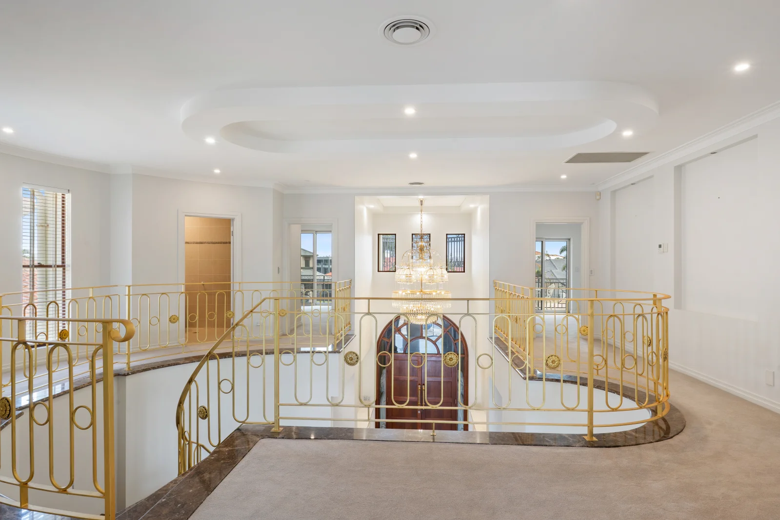 Additional image 18 of 37 King Arthurs Court, Paradise Point QLD 4216