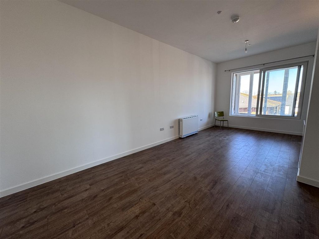 Additional image 4 of 2 bed flat to rentWoodstock Way, Caldicot NP26