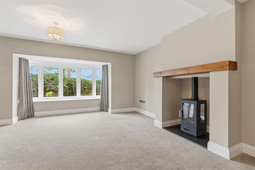 Additional image 5 of 4 bed detached house to rentChessetts Wood Road, Lapworth, Solihull B94