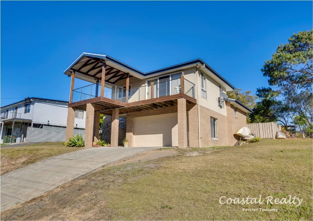 8 COOMBA ROAD, Coomba Park NSW 2428