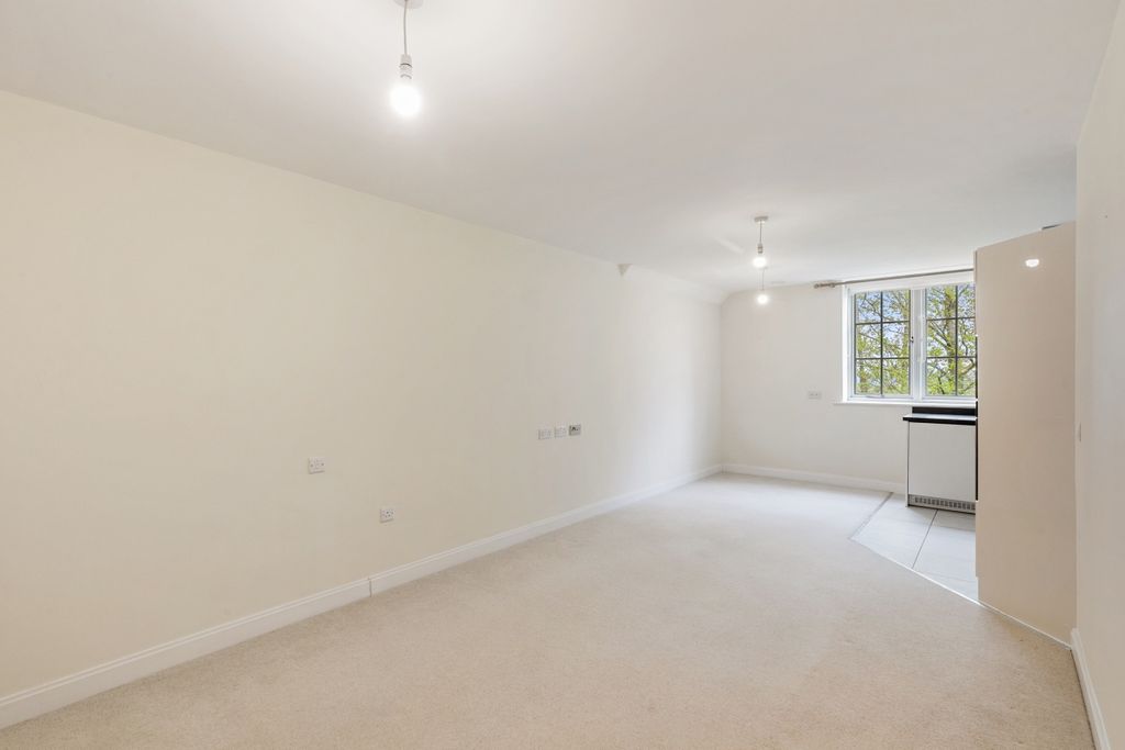 Additional image 6 of 1 bed flat to rentFosseway, Stow On The Wold, Cheltenham GL54