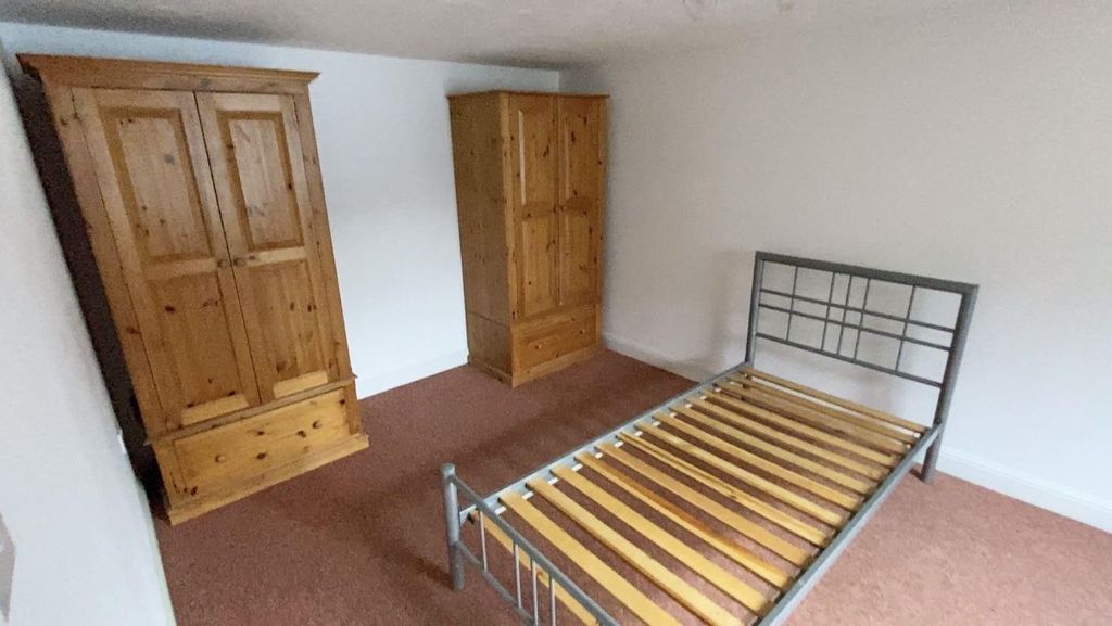 Additional image 4 of Room to rentChapel Street, Newport PO30