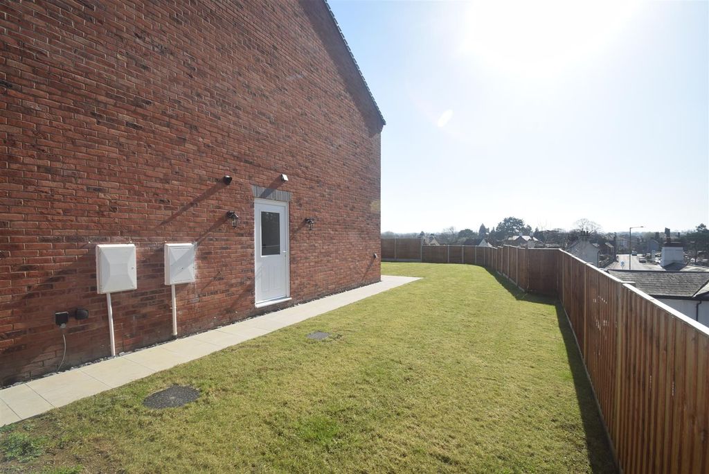 Additional image 19 of 4 bed detached house to rentChetwynd Road, Newport TF10