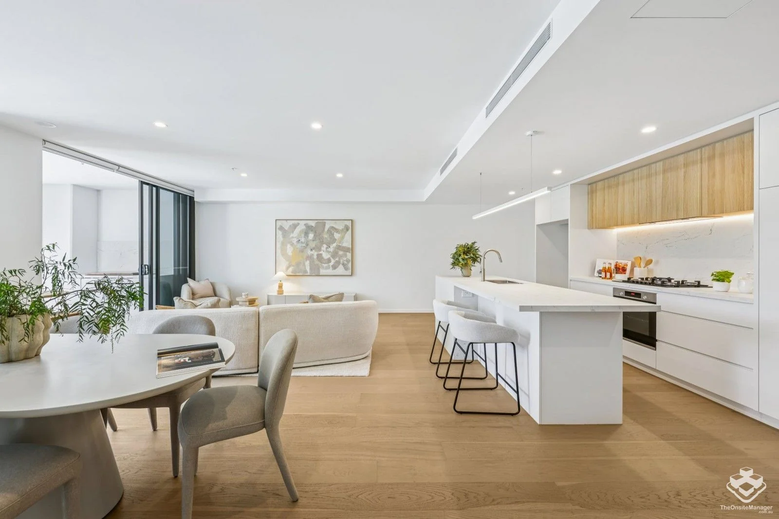 Additional image 19 of ID:21169305/25 Woodroffe Avenue, Main Beach QLD 4217