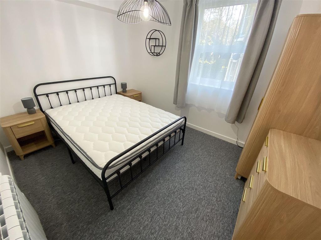 Additional image 4 of 1 bed flat to rentWest Hill Road, Ryde PO33