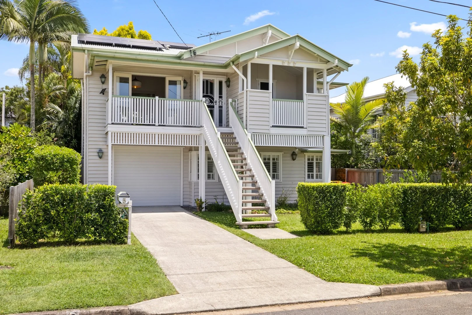 5 White Street, Graceville QLD 4075