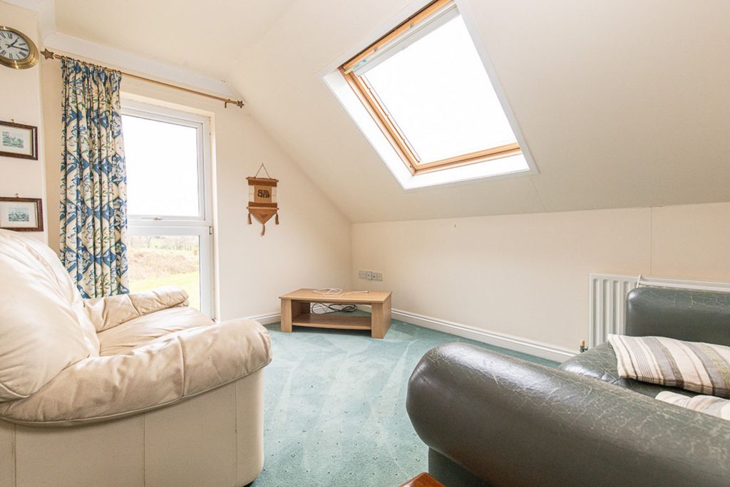 Additional image 3 of 3 bed flat to rentBarregarrow, Isle Of Man, 1 IM6