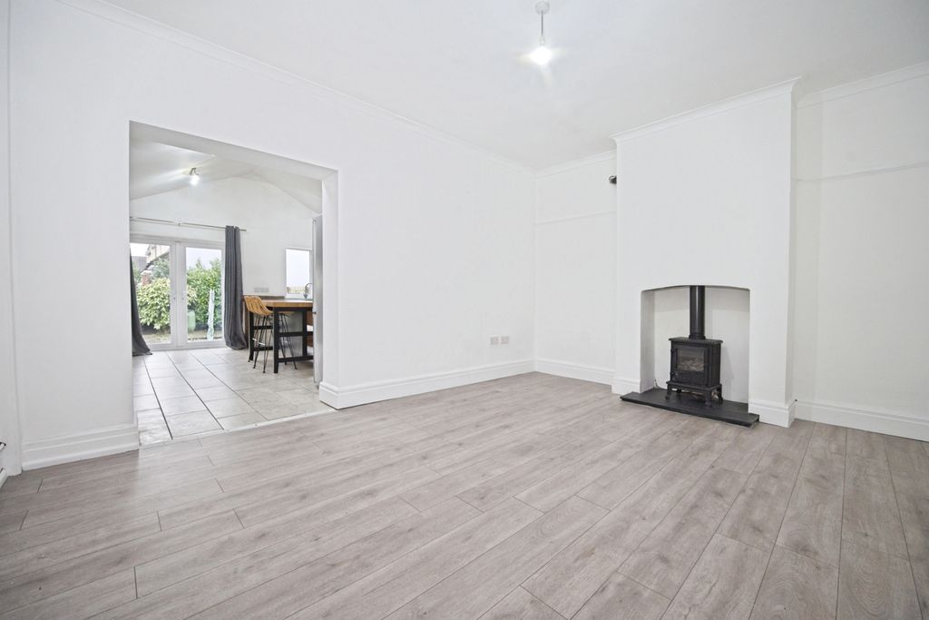 Additional image 3 of 3 bed end terrace house to rentCollingwood Road, Newport NP19
