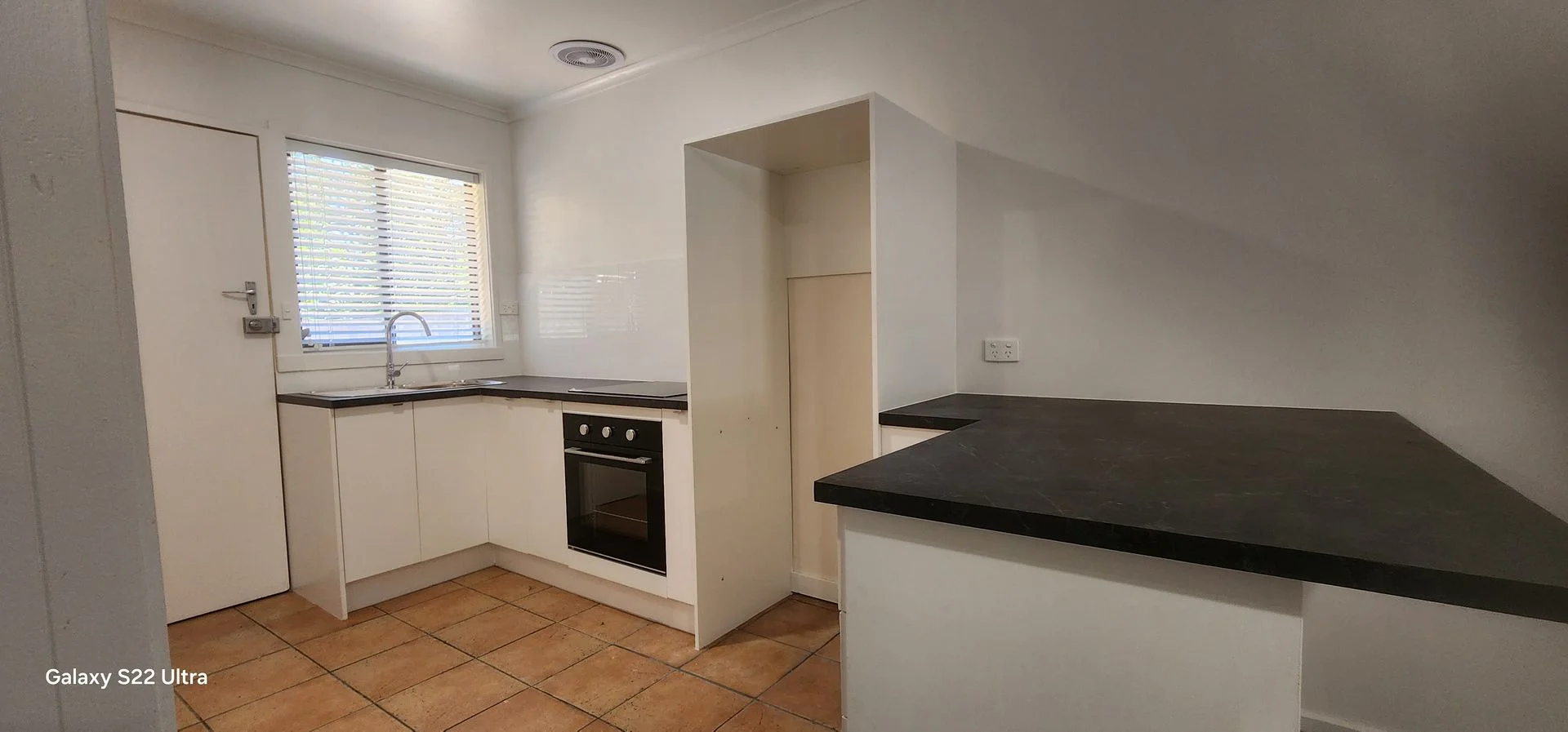 4/61 Balaclava Rd, Shepparton VIC 3630 photo 4