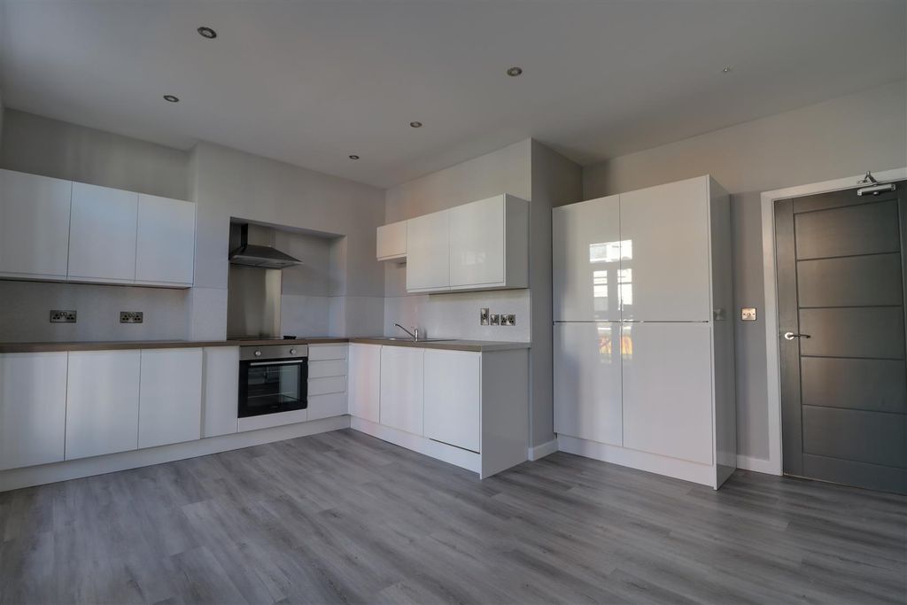 Additional image 3 of 6 bed shared accommodation to rentPreston Street, Brighton BN1