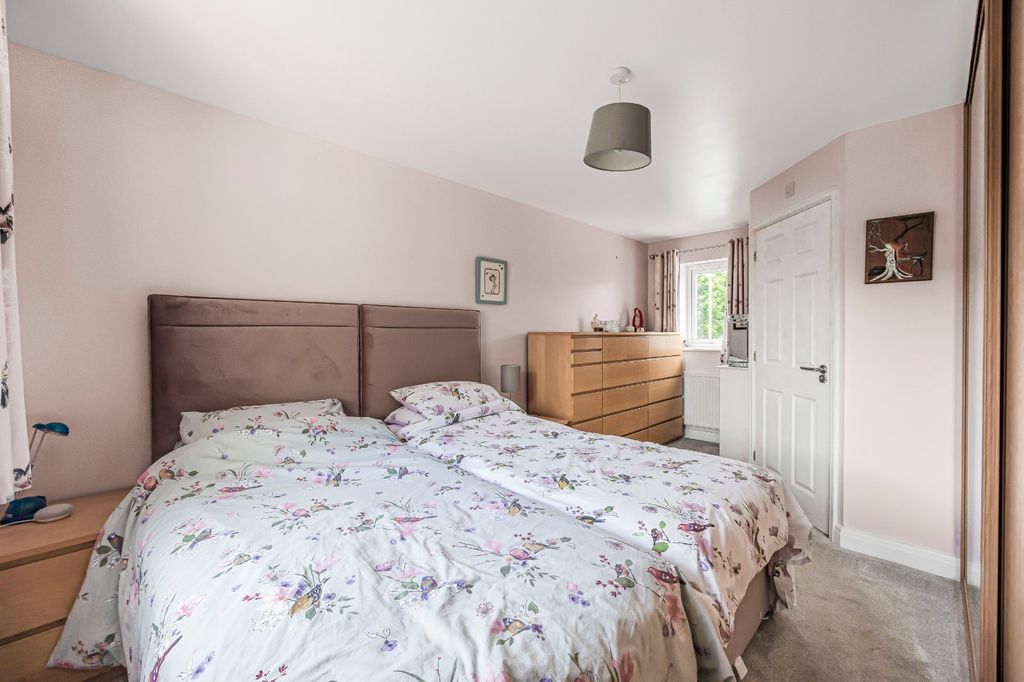 Additional image 11 of 4 bed end terrace house for saleGraces Field, Stroud, Gloucestershire GL5