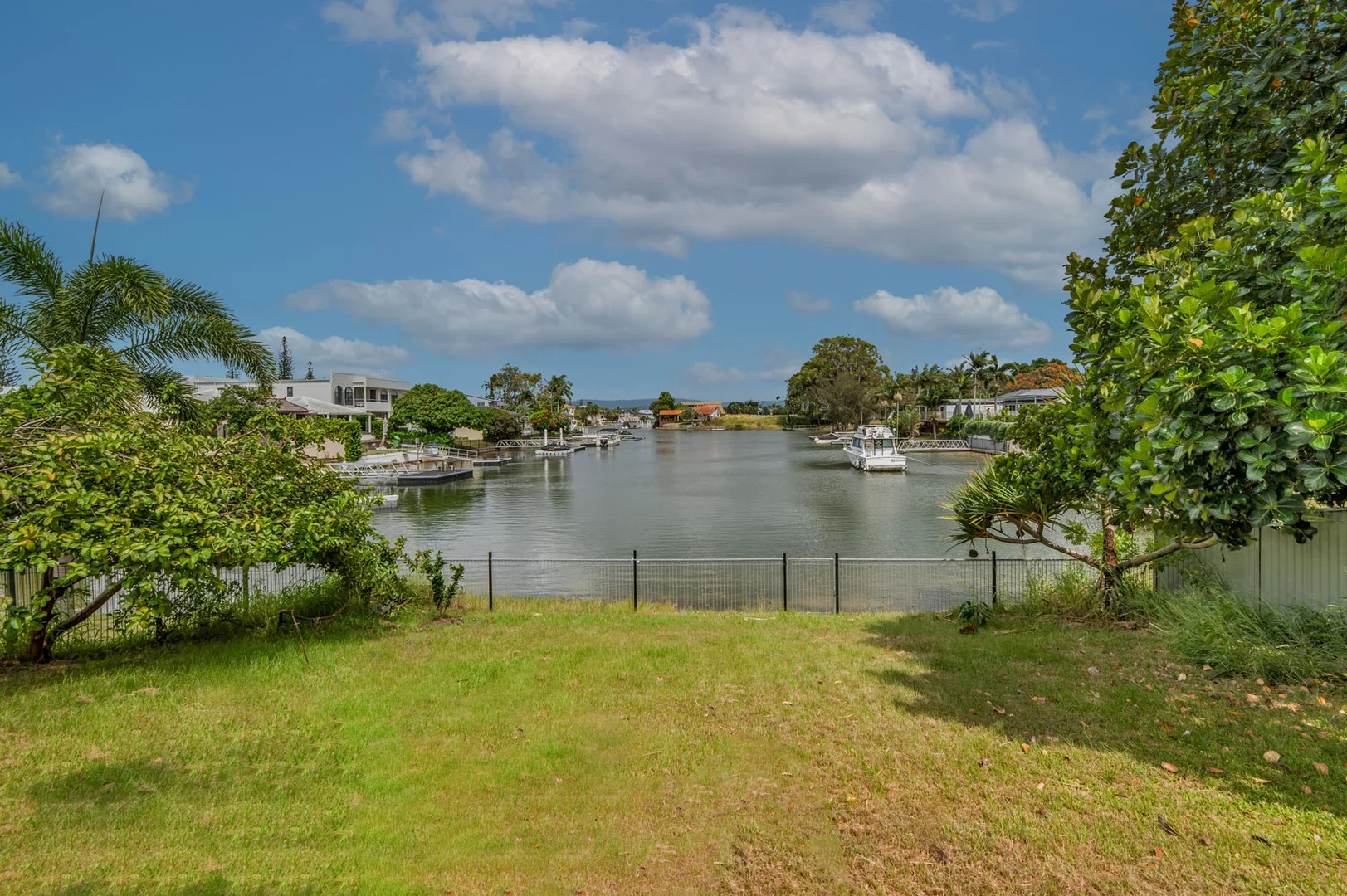 Additional image 2 of 28 Bermuda St, Broadbeach Waters QLD 4218