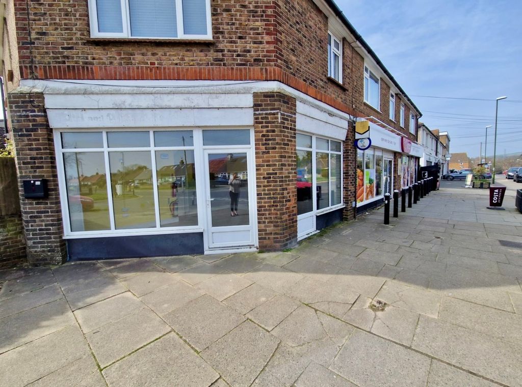 Property to rentThe Parade Lancing, Cokeham Road, Sompting, Lancing BN15