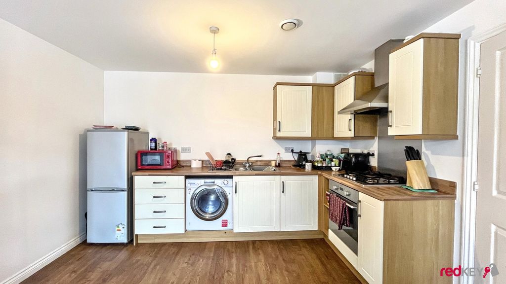 Additional image 2 of 2 bed flat to rentRodney Road, Newport NP19