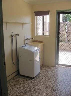 Additional image 7 of 4A/61 Tank Street, West Gladstone QLD 4680