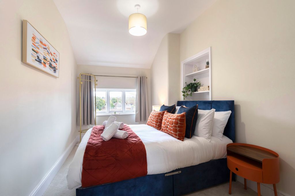 Additional image 9 of 4 bed flat to rentHatherley Road, Cheltenham GL51