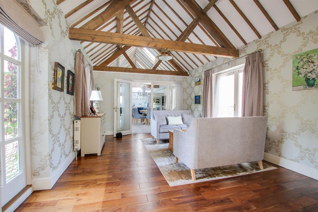 Additional image 8 of 5 bed country house to rentHarbridge Court, Somerley BH24