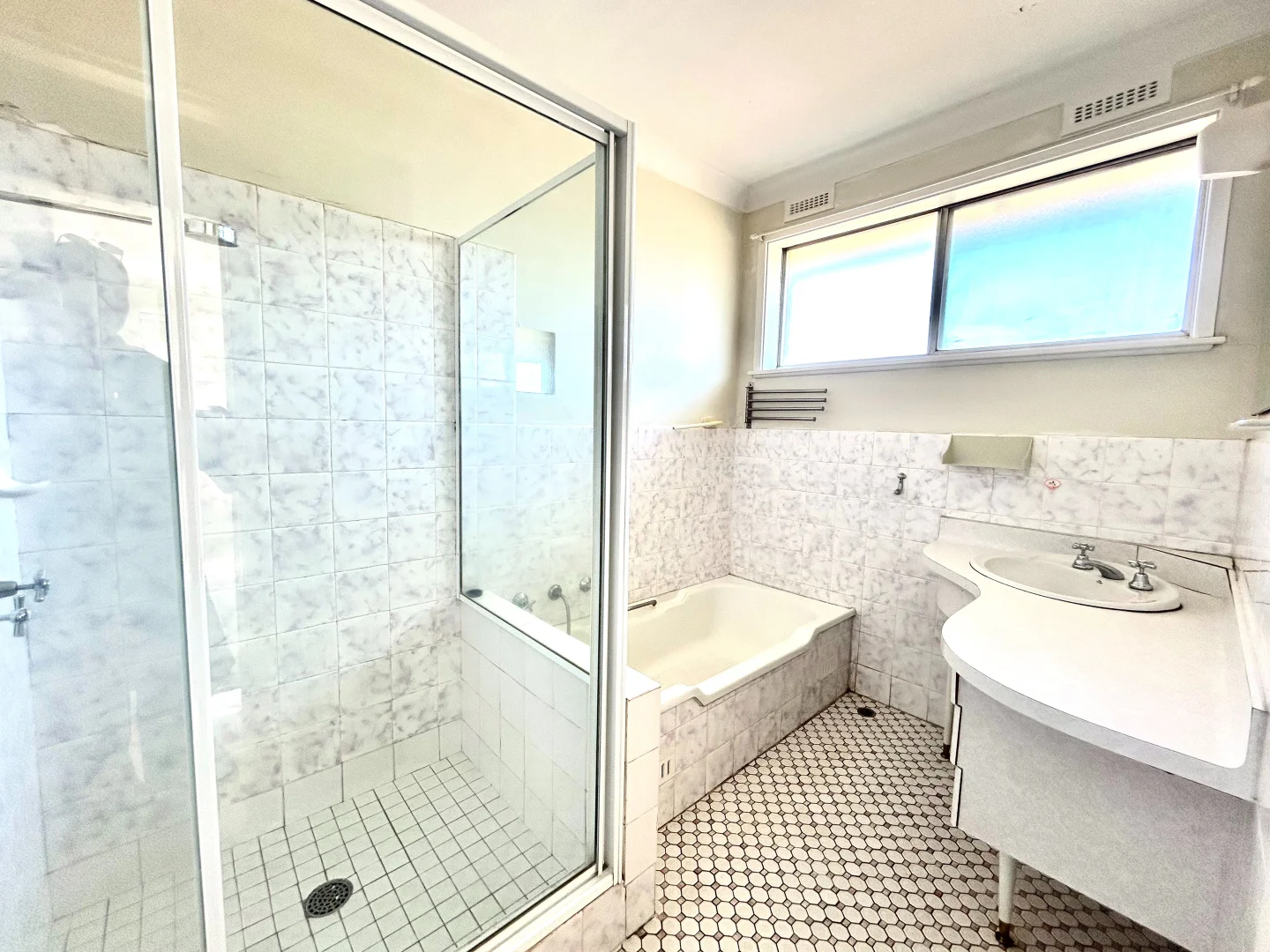 Additional image 8 of 16A Carthage St, North Tamworth NSW 2340