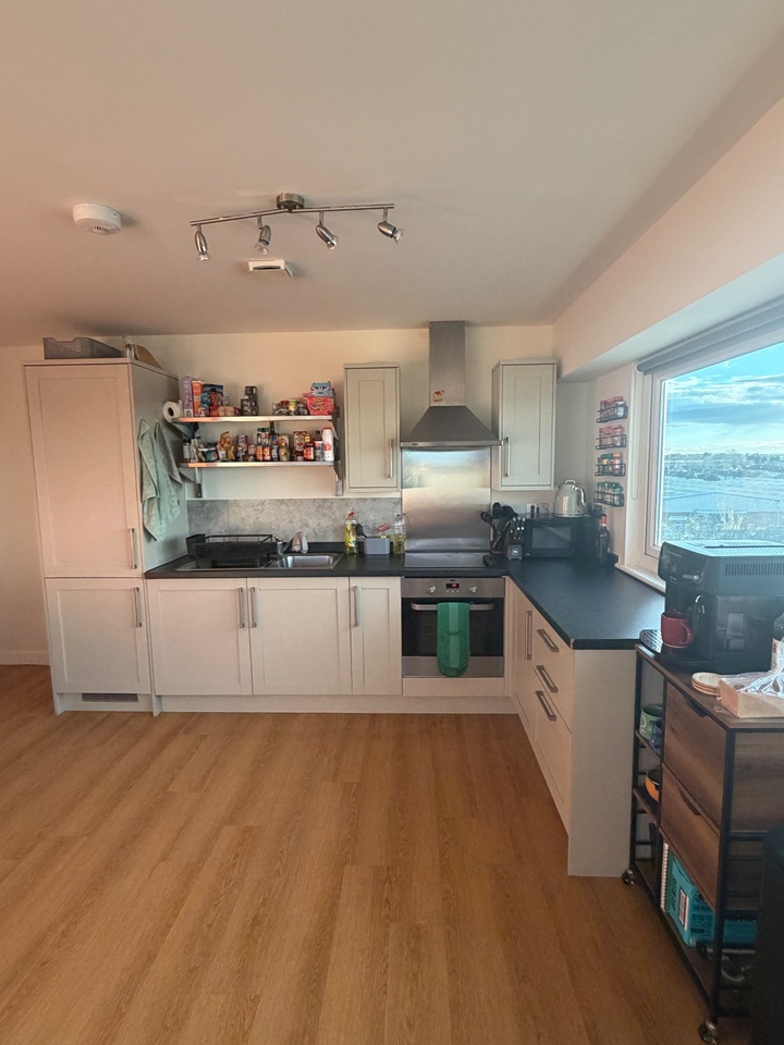 1 Bed Flat, Beacon Tower, BS16, N1 7GU photo 4