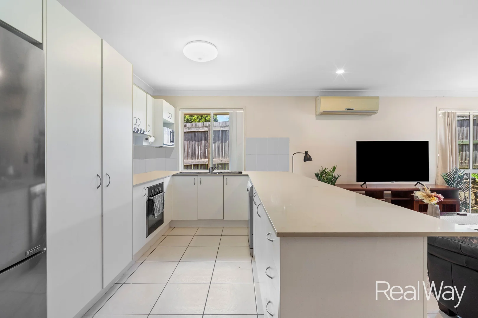 Additional image 5 of 25 Dornoch Crescent, Raceview QLD 4305