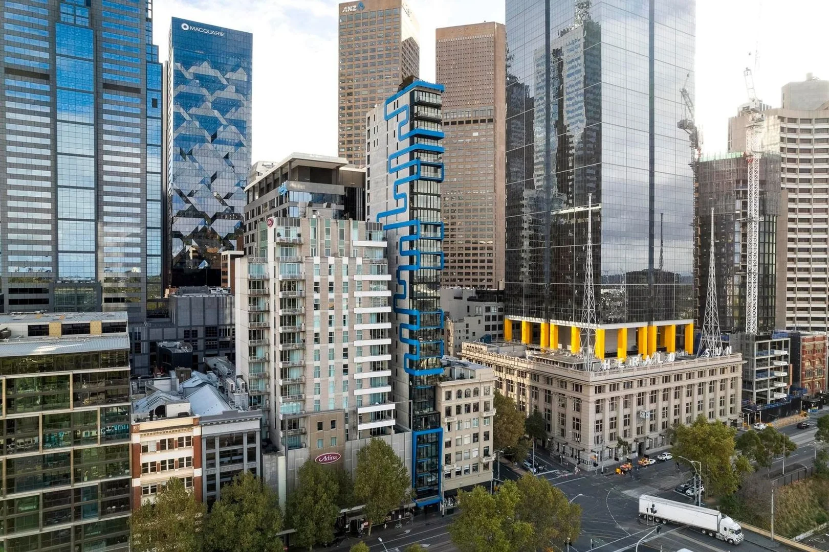 601/82 Flinders St, Melbourne VIC 3000 photo 2