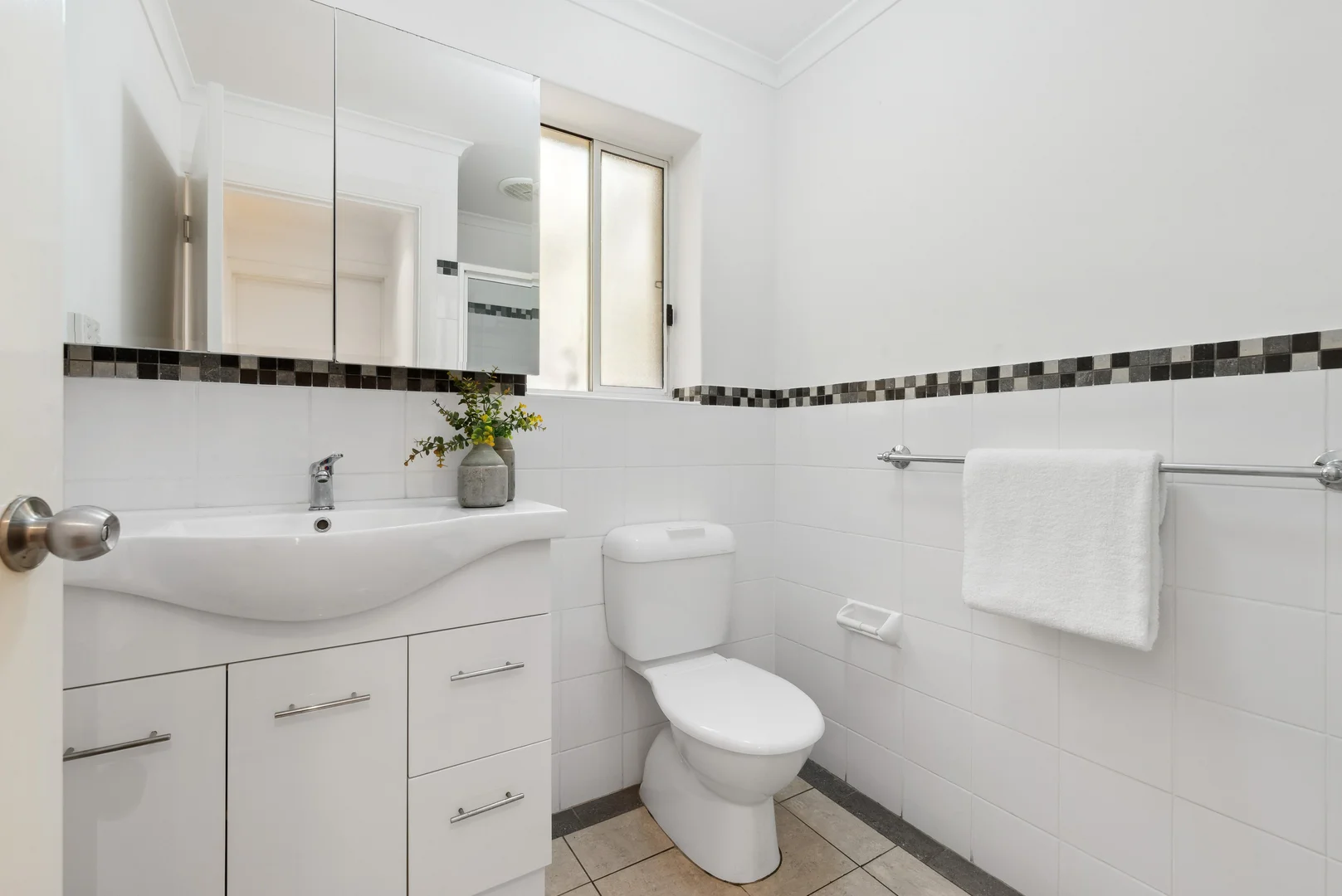 Additional image 8 of 3/242 Seaview Rd, Henley Beach SA 5022