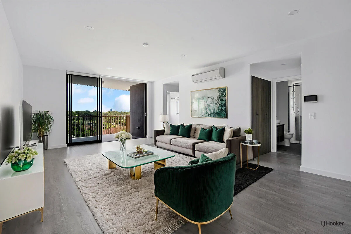 304/135 Eugaree Street, Southport QLD 4215