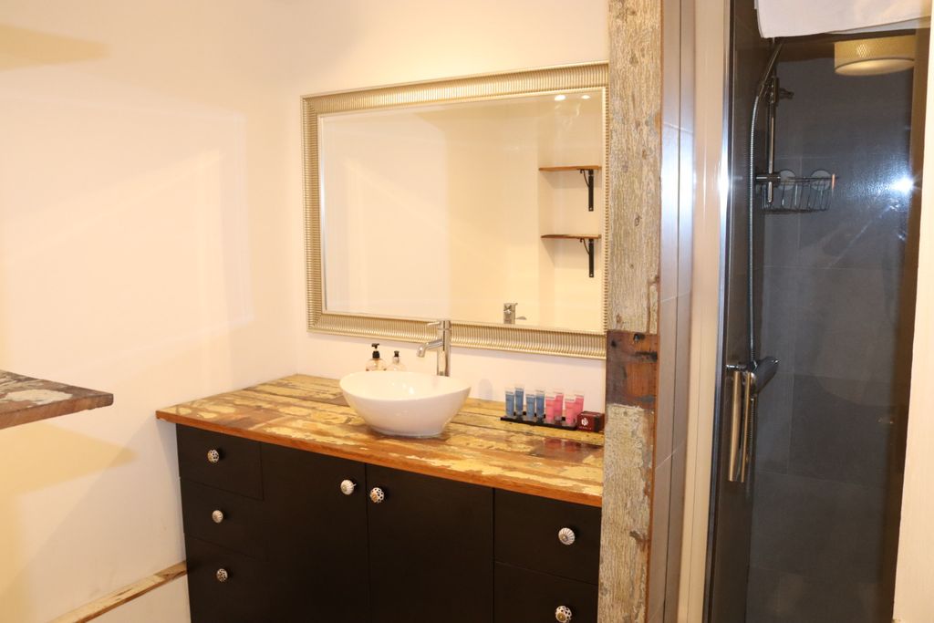 Additional image 16 of 2 bed maisonette to rentHumber Road, Dartford DA1