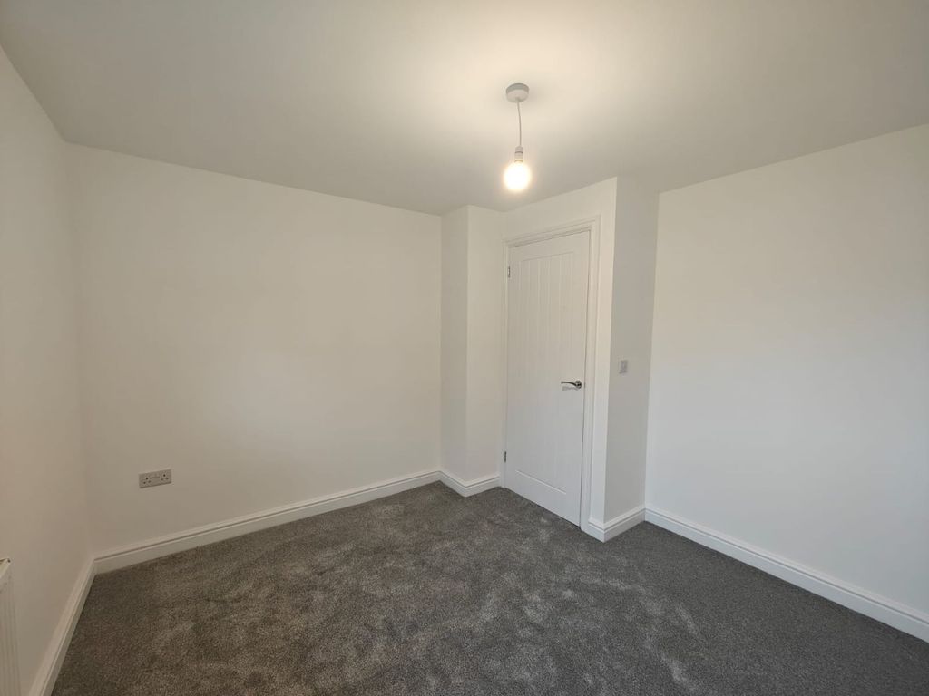 Additional image 9 of 3 bed end terrace house to rentRibble Square, Bettws NP20