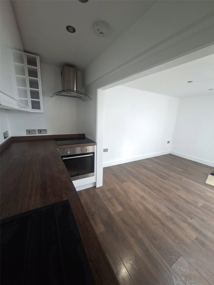 2 Bed Flat, Whitehall Road, BS5, N1 7GU photo 4