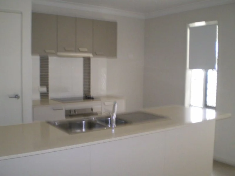 Additional image 2 of 1/65 Jane Street, Leichhardt QLD 4305