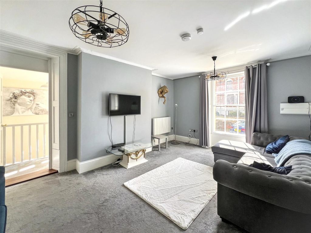 Additional image 3 of 2 bed flat to rentSurrey Street, Norwich NR1